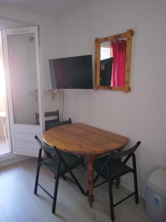 Studio Apartment อัลโลส ภายนอก รูปภาพ